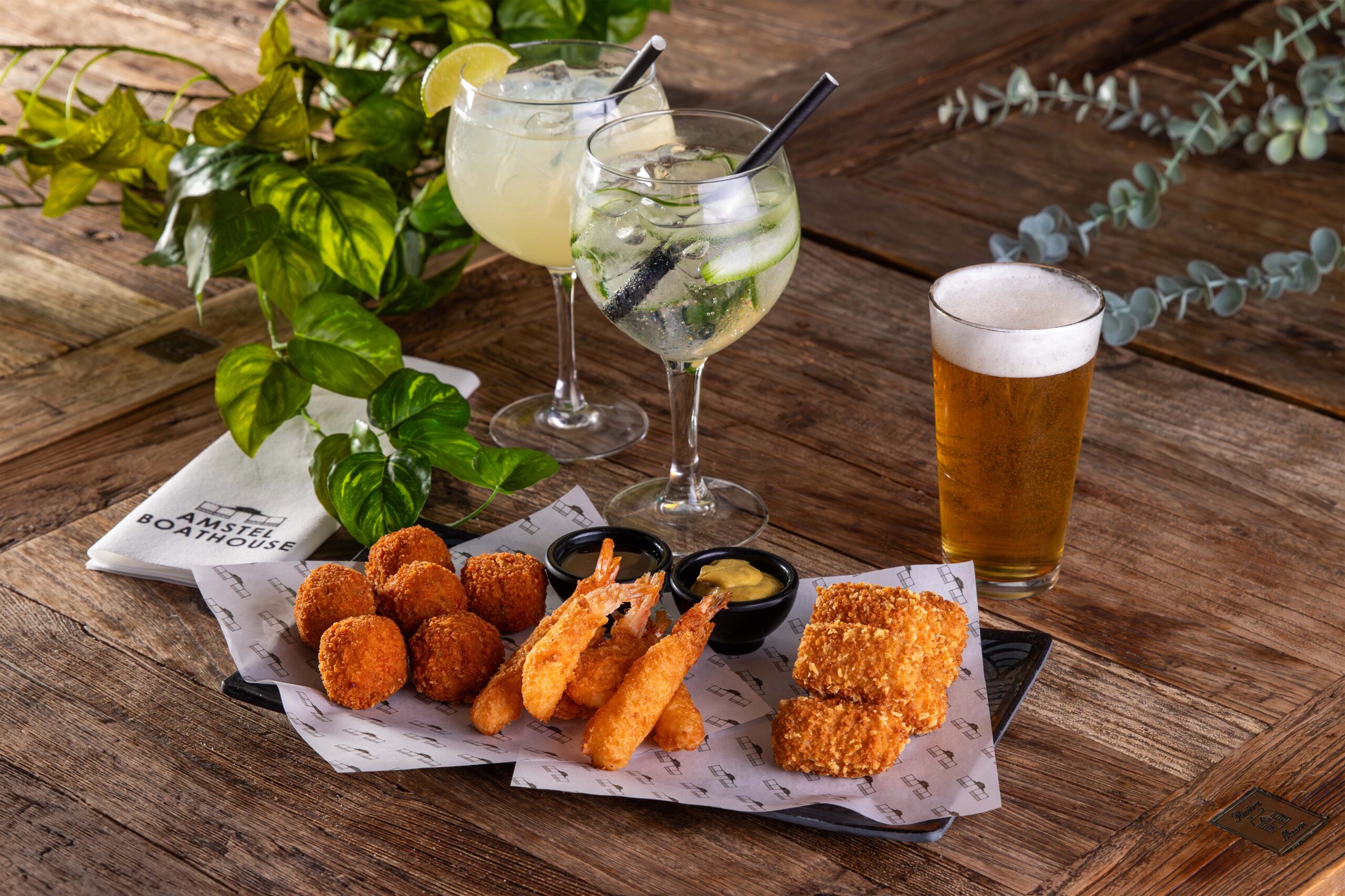 Amstel Boathouse Food Borrel Dranken Combinatie Water Helder Groen